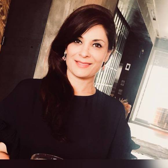 Meet your Posher, Kay - Picture 1 of 1